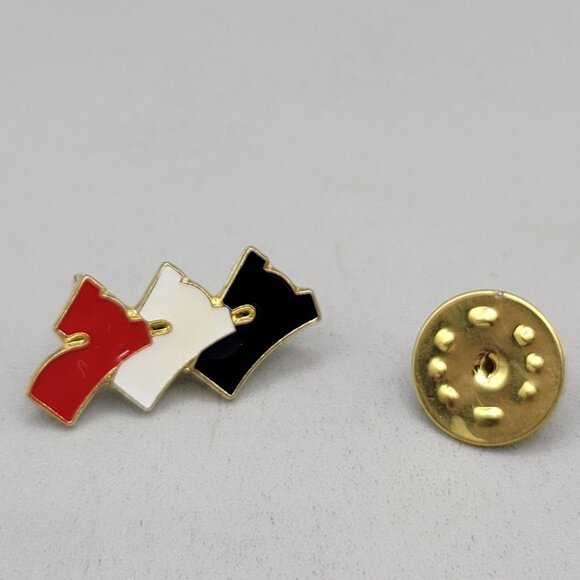 Vintage Triple 777 Red White and Blue Enamel Gold Tone Lapel Hat Pin - Picture 3 of 5